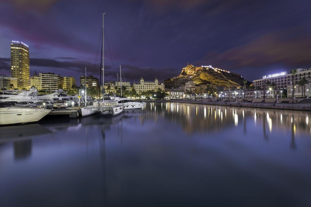 Apartamento En Alicante La Casa Azul Santa Faz المظهر الخارجي الصورة