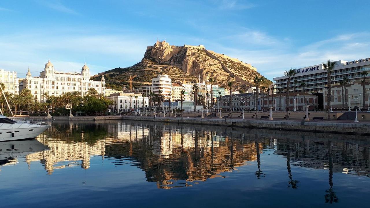 Apartamento En Alicante La Casa Azul Santa Faz المظهر الخارجي الصورة